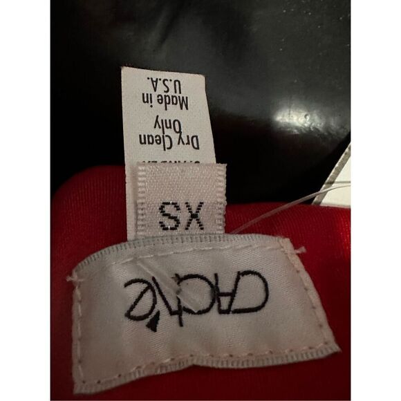 Beautiful NEW WITH TAGS 1990s Cache Red Satin Batwing Cutout Draped Dress XS - Picture 7 of 11